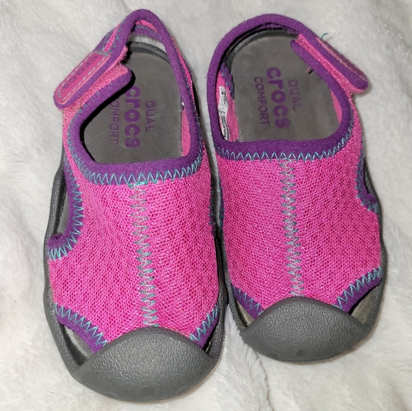 Kids Crocs Swiftwater Sandals Water Shoes - Picture 2 of 6